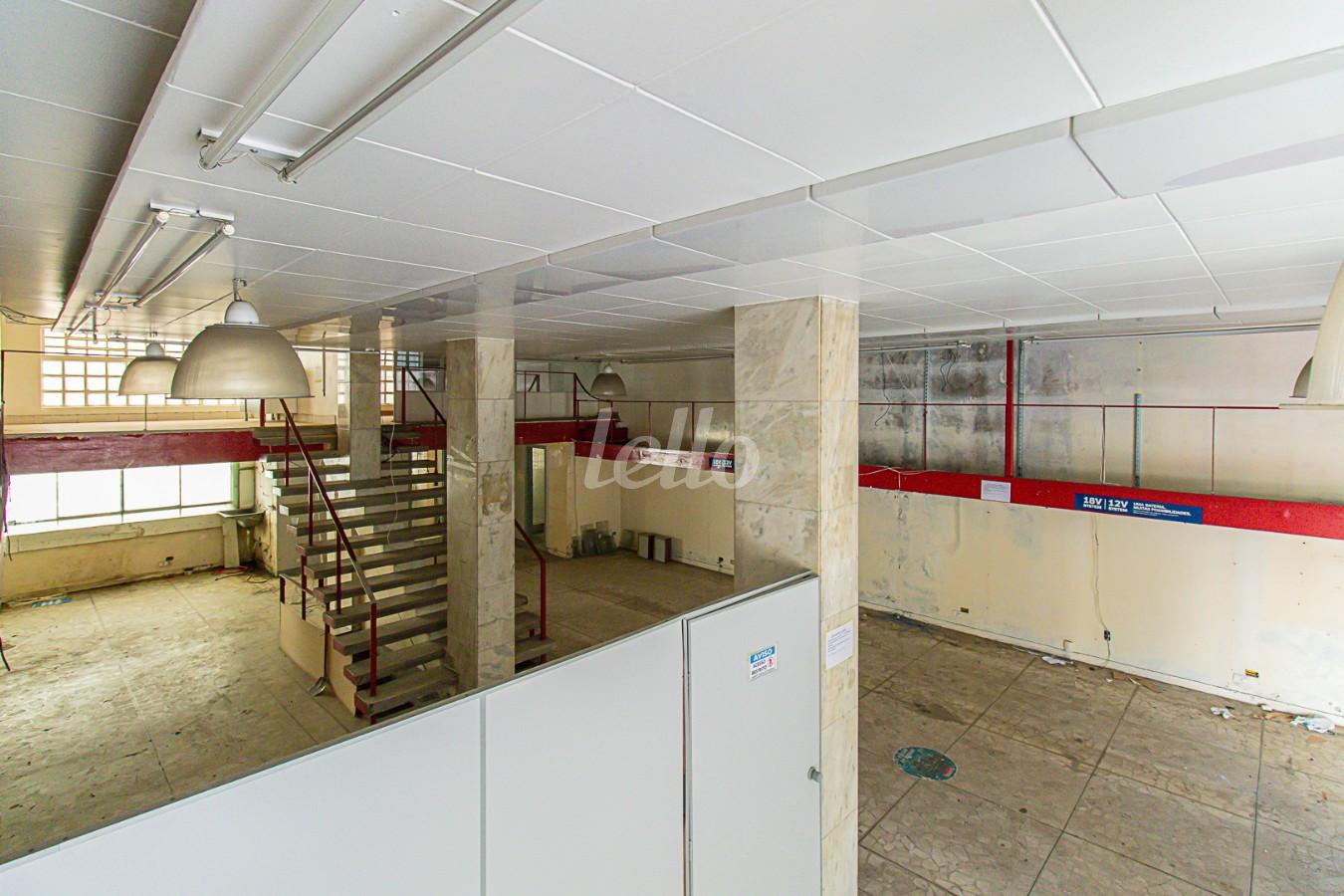 01SALA_012 de Loja para alugar, Padrão com 480 m², e em Vila Mariana - São Paulo