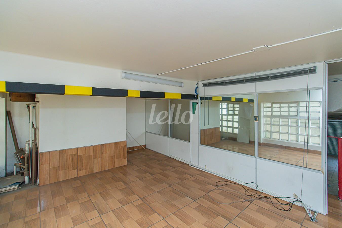 01SALA_014 de Loja para alugar, Padrão com 480 m², e em Vila Mariana - São Paulo