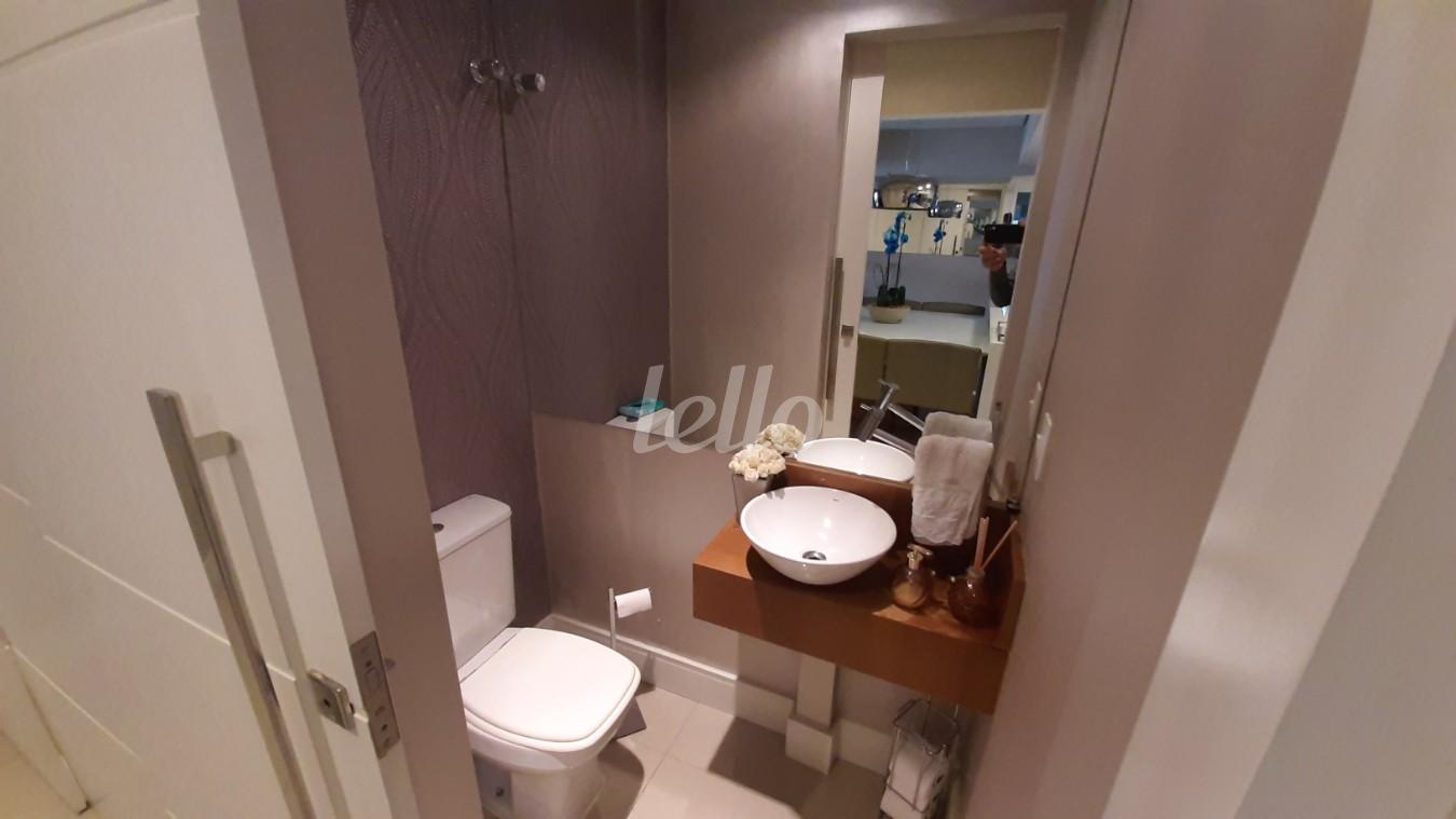 LAVABO de Apartamento à venda, Padrão com 97 m², 2 quartos e 2 vagas em Vila Bertioga - São Paulo