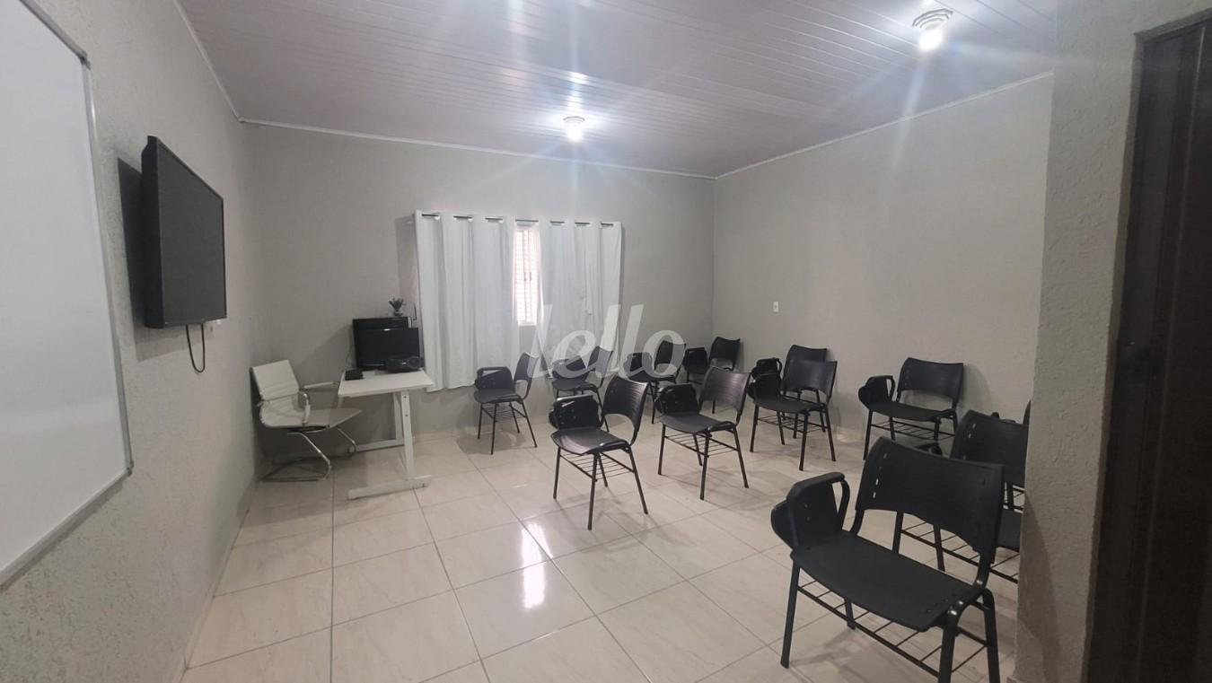 3º SALA - 1º PAVIMENTO de Casa à venda, sobrado com 375 m², 3 quartos e 2 vagas em Ipiranga - São Paulo