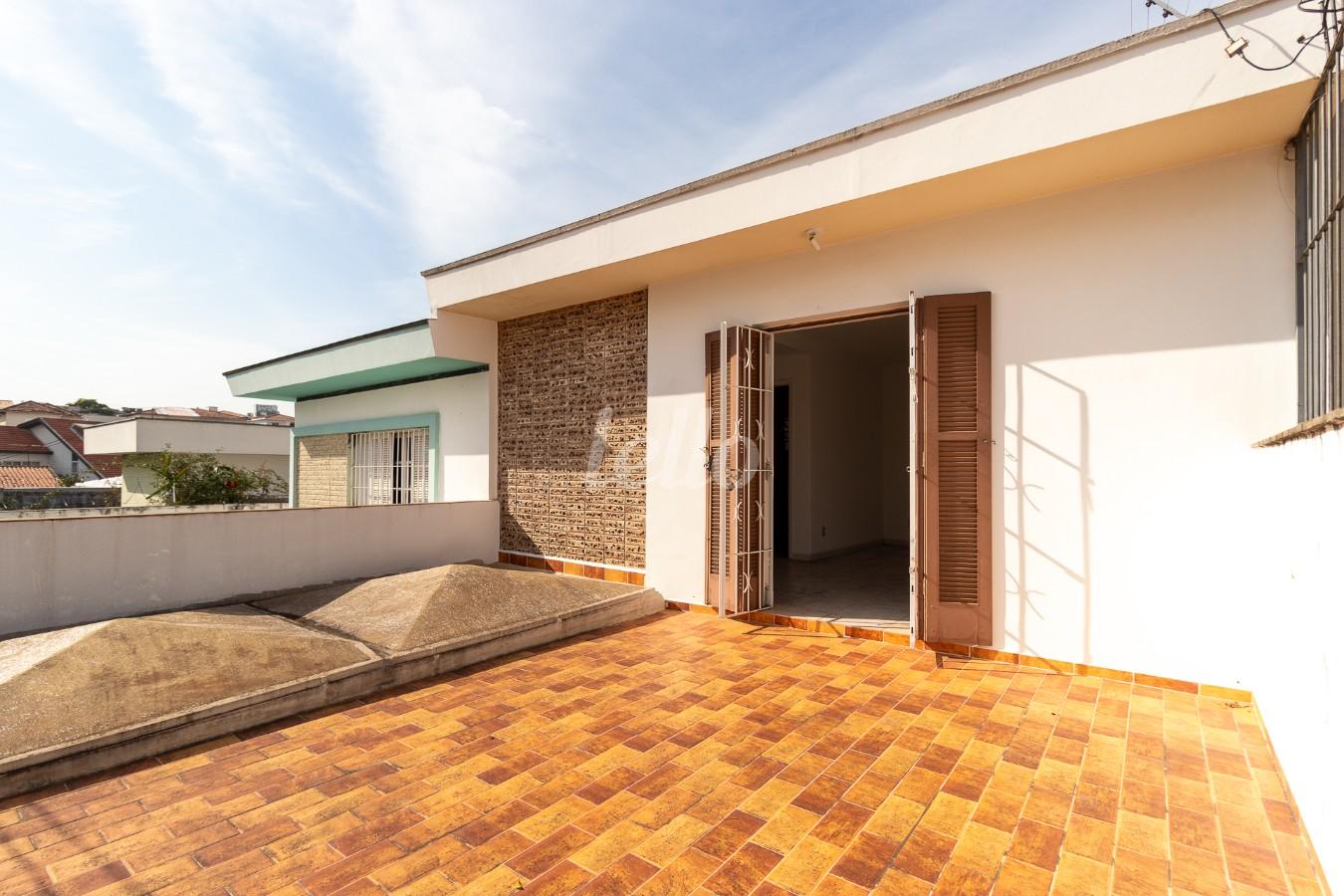 TERRAÇO de Casa à venda, sobrado com 208 m², 4 quartos e 2 vagas em Planalto Paulista - São Paulo