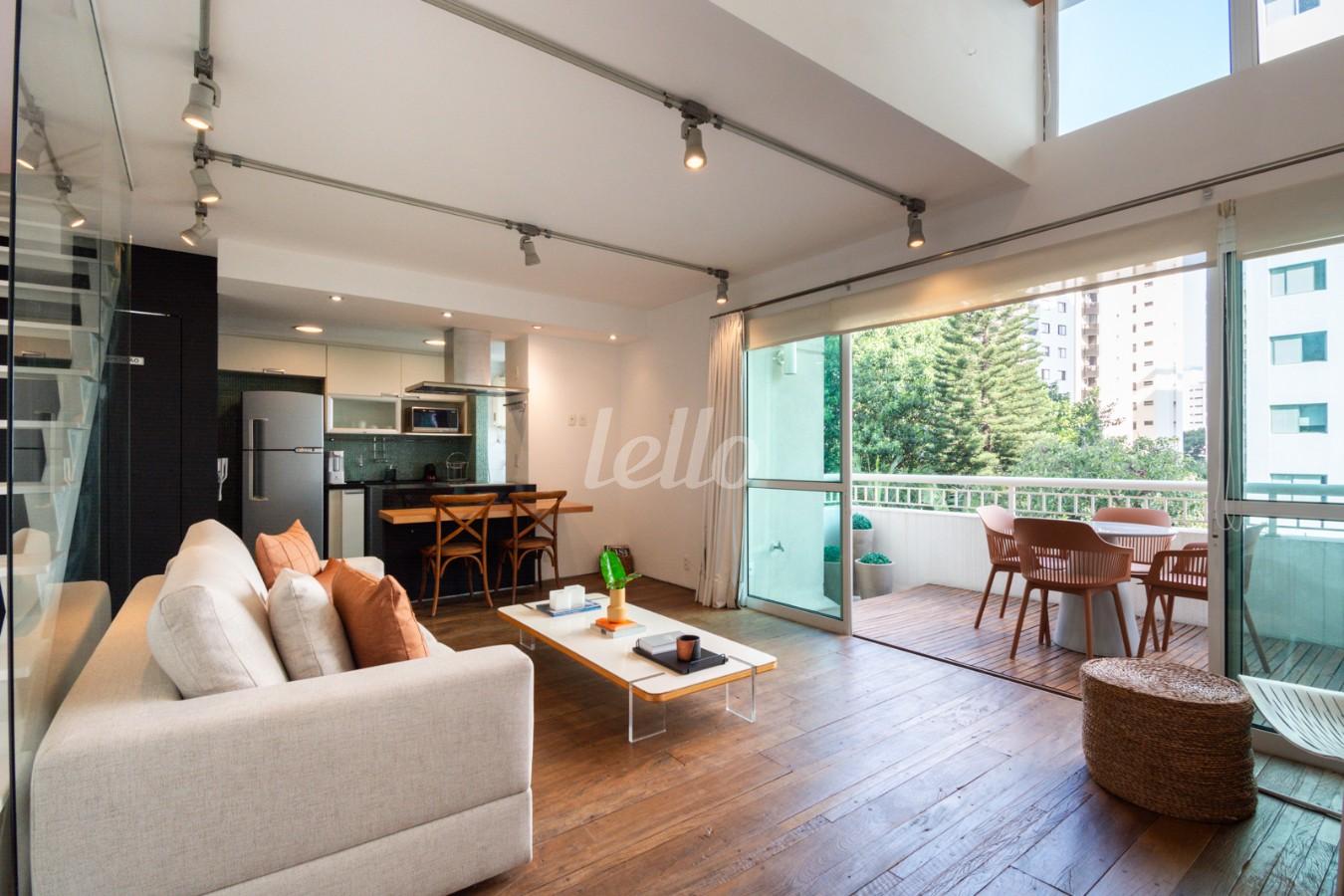 BLUE0524 (1) de Apartamento à venda, Padrão com 74 m², 1 quarto e 2 vagas em Vila Nova Conceição - São Paulo