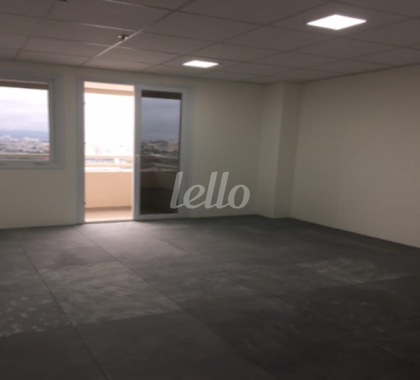 SALA de Sala / Conjunto para alugar, Padrão com 32 m², e 1 vaga em Várzea da Barra Funda - São Paulo