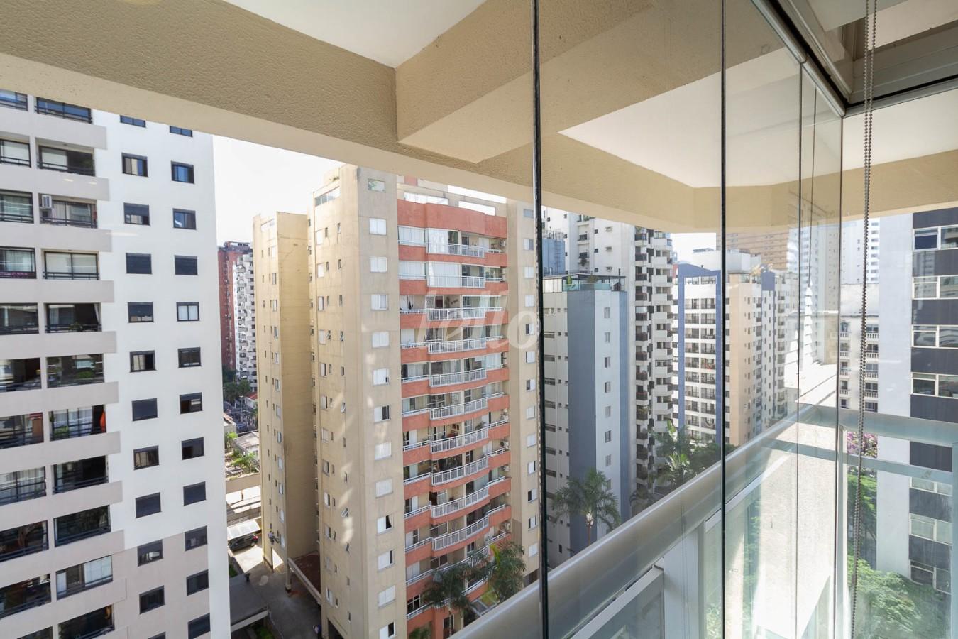 SACADA de Apartamento para alugar, Padrão com 62 m², 2 quartos e 1 vaga em Vila Olímpia - São Paulo