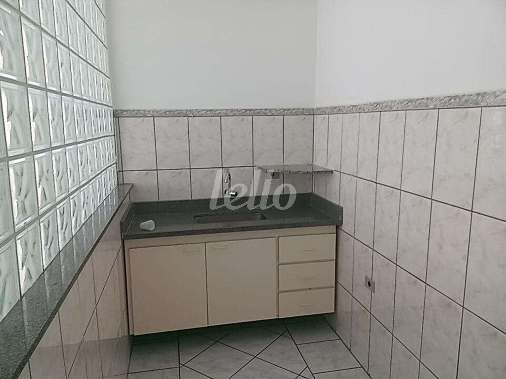 COPA de Galpão/Armazém à venda, Padrão com 730 m², e 4 vagas em Vila Bertioga - São Paulo