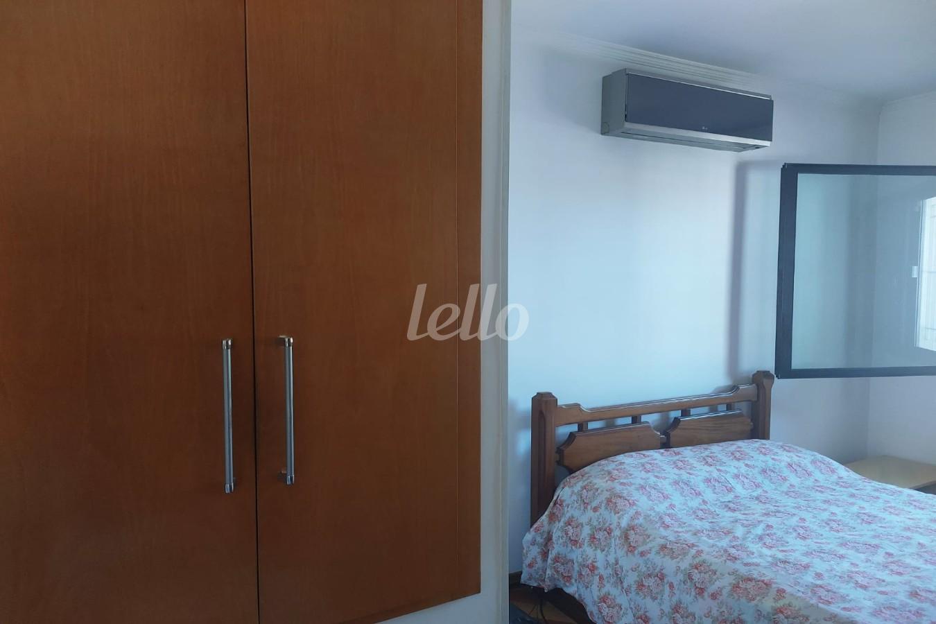 DORMITORIO de Casa à venda, sobrado com 170 m², 2 quartos e 2 vagas em Quinta da Paineira - São Paulo