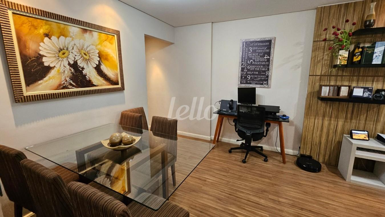 SALA de Apartamento à venda, Padrão com 79 m², 3 quartos e 2 vagas em Vila Dom Pedro Ii - São Paulo