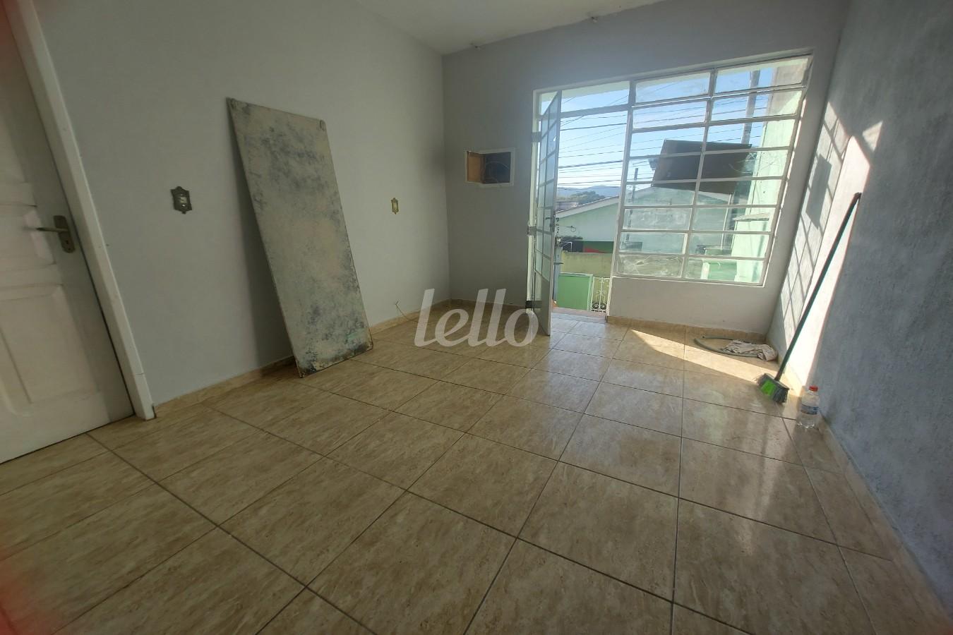 SALA de Casa à venda, assobradada com 80 m², 2 quartos e 1 vaga em Vila Nova Mazzei - São Paulo