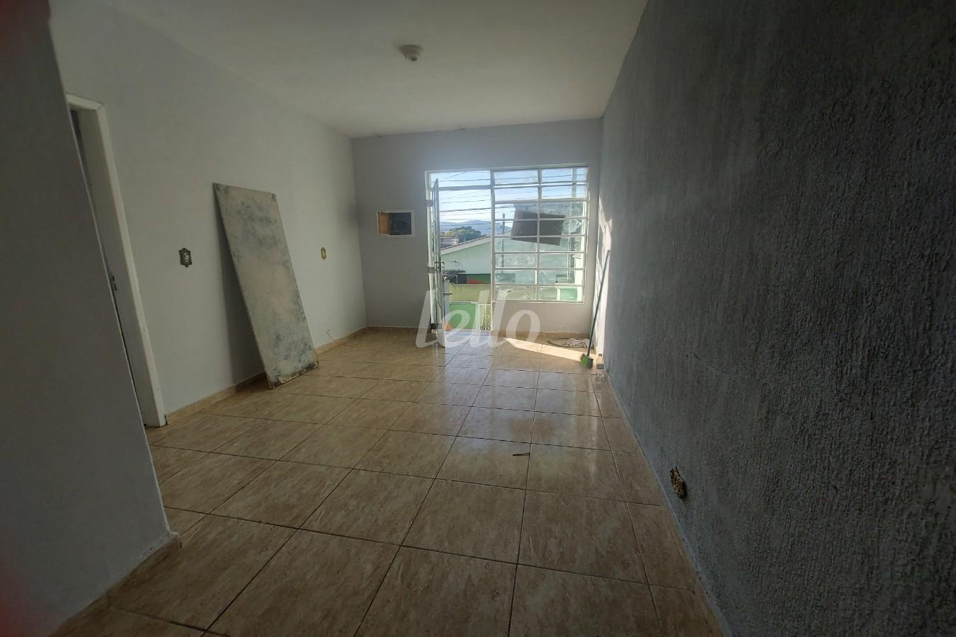 SALA de Casa à venda, assobradada com 80 m², 2 quartos e 1 vaga em Vila Nova Mazzei - São Paulo