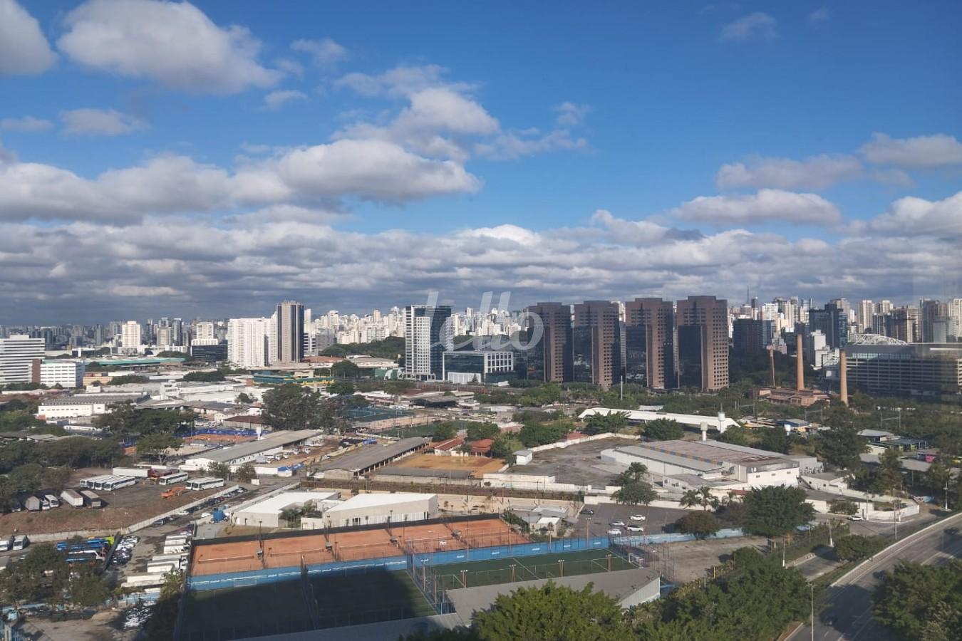 VISTA de Sala / Conjunto para alugar, Padrão com 1602 m², e 48 vagas em Água Branca - São Paulo