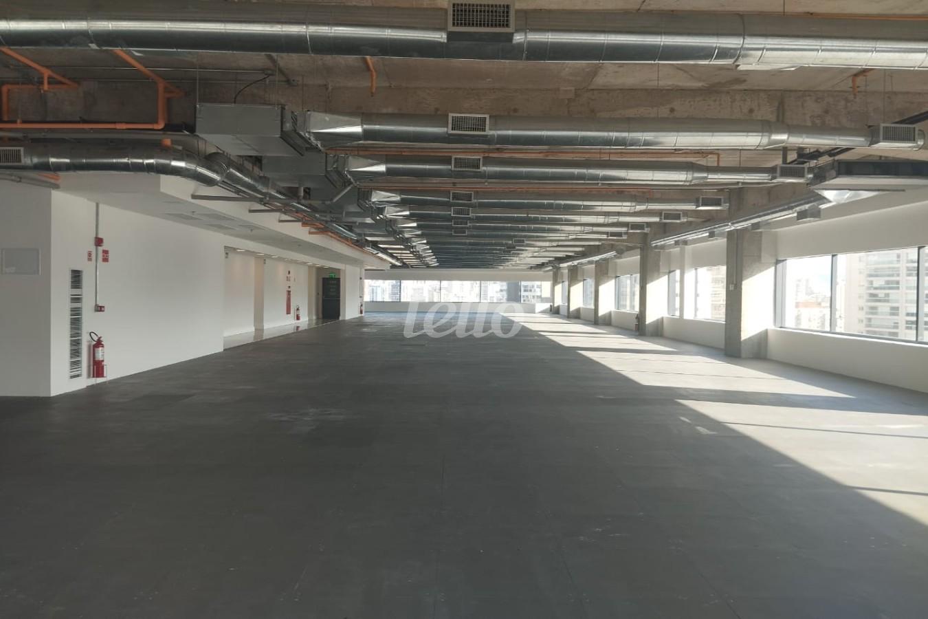 ANDAR de Sala / Conjunto para alugar, Padrão com 1602 m², e 48 vagas em Água Branca - São Paulo