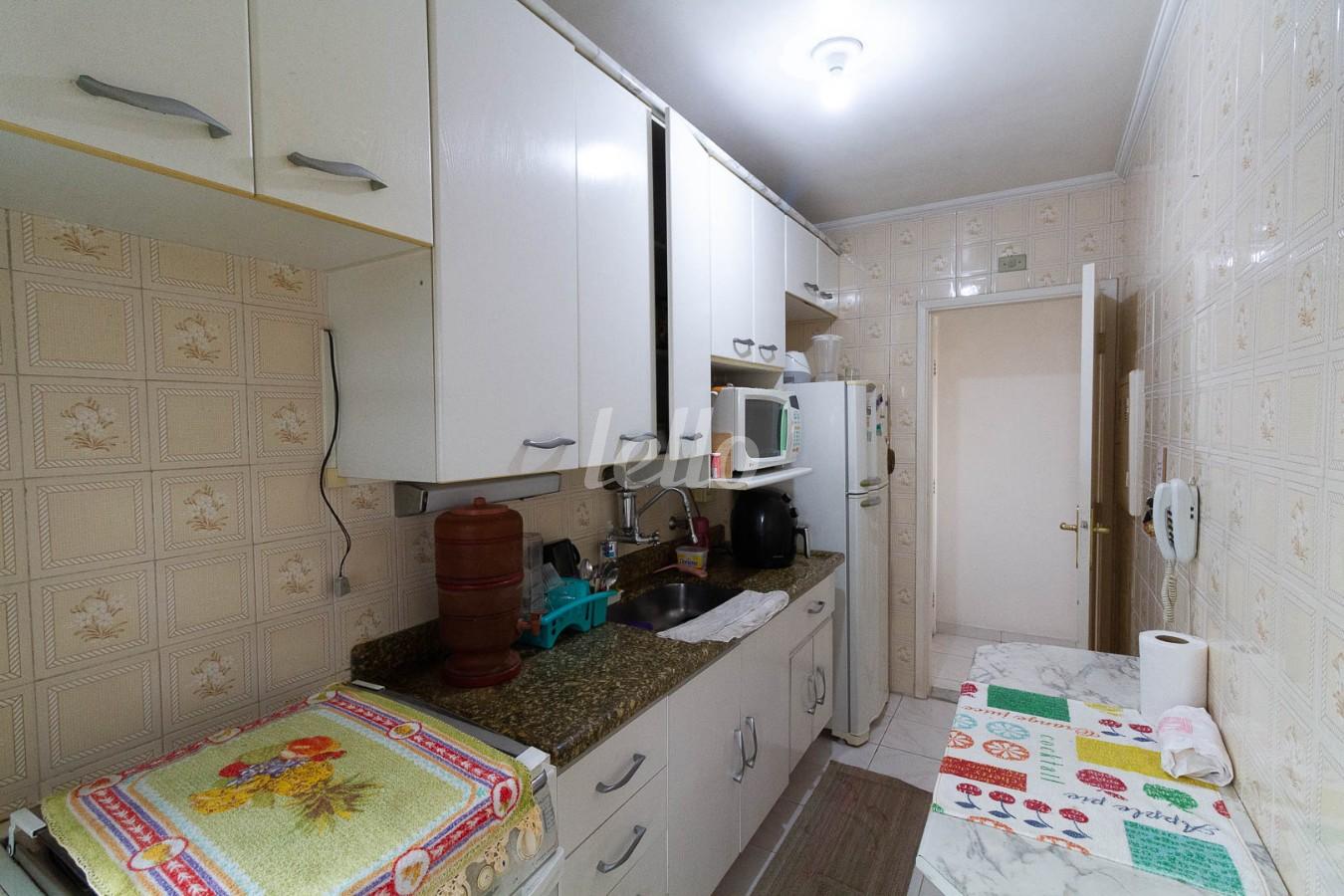 COZINHA de Apartamento para alugar, Padrão com 55 m², 2 quartos e 2 vagas em Vila Bertioga - São Paulo