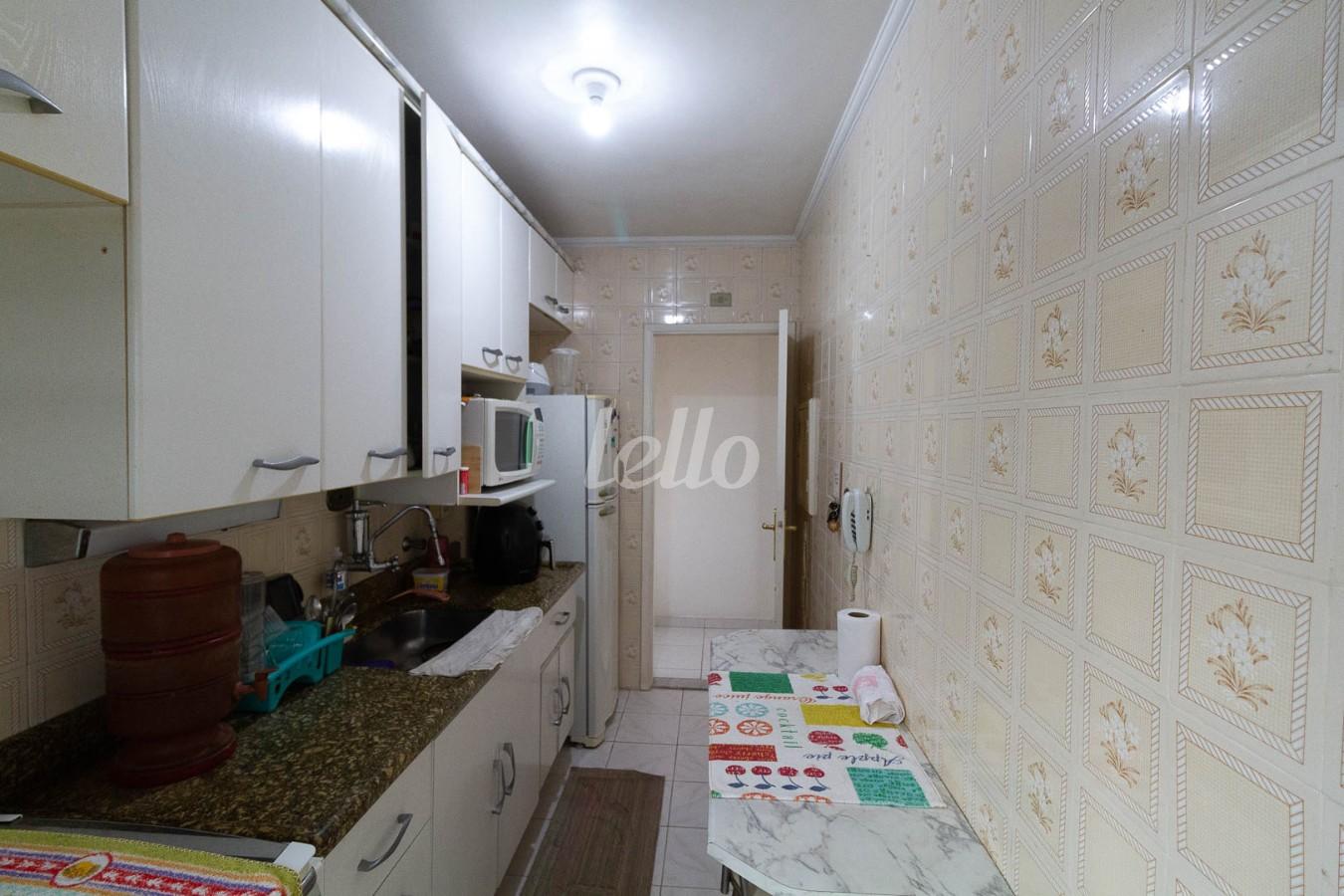 COZINHA de Apartamento para alugar, Padrão com 55 m², 2 quartos e 2 vagas em Vila Bertioga - São Paulo