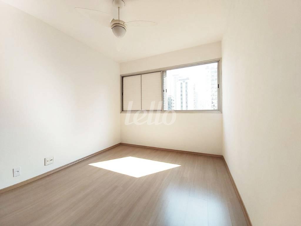 DORMITORIO de Apartamento para alugar, Padrão com 55 m², 1 quarto e 1 vaga em Vila Olímpia - São Paulo