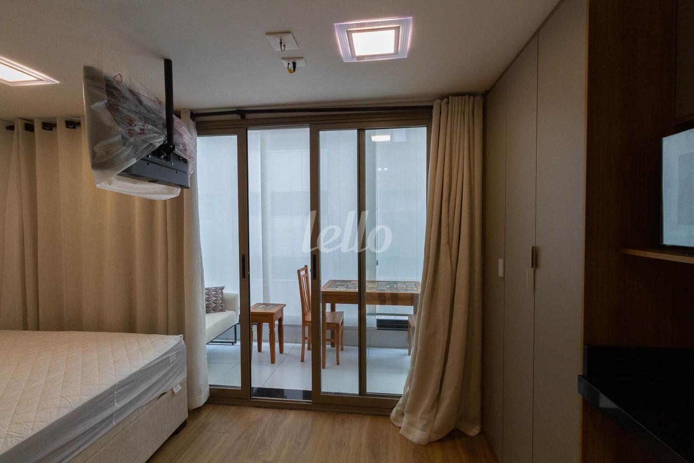 SALA de Apartamento à venda, Padrão com 26 m², 1 quarto e em Pinheiros - São Paulo