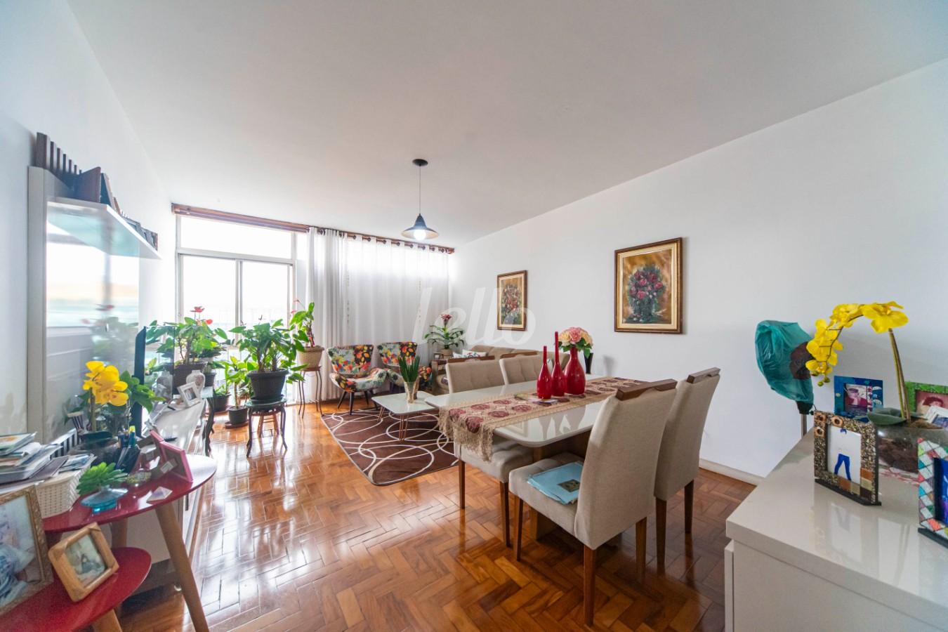 SALA de Apartamento à venda, Padrão com 110 m², 2 quartos e em Centro - Santo André