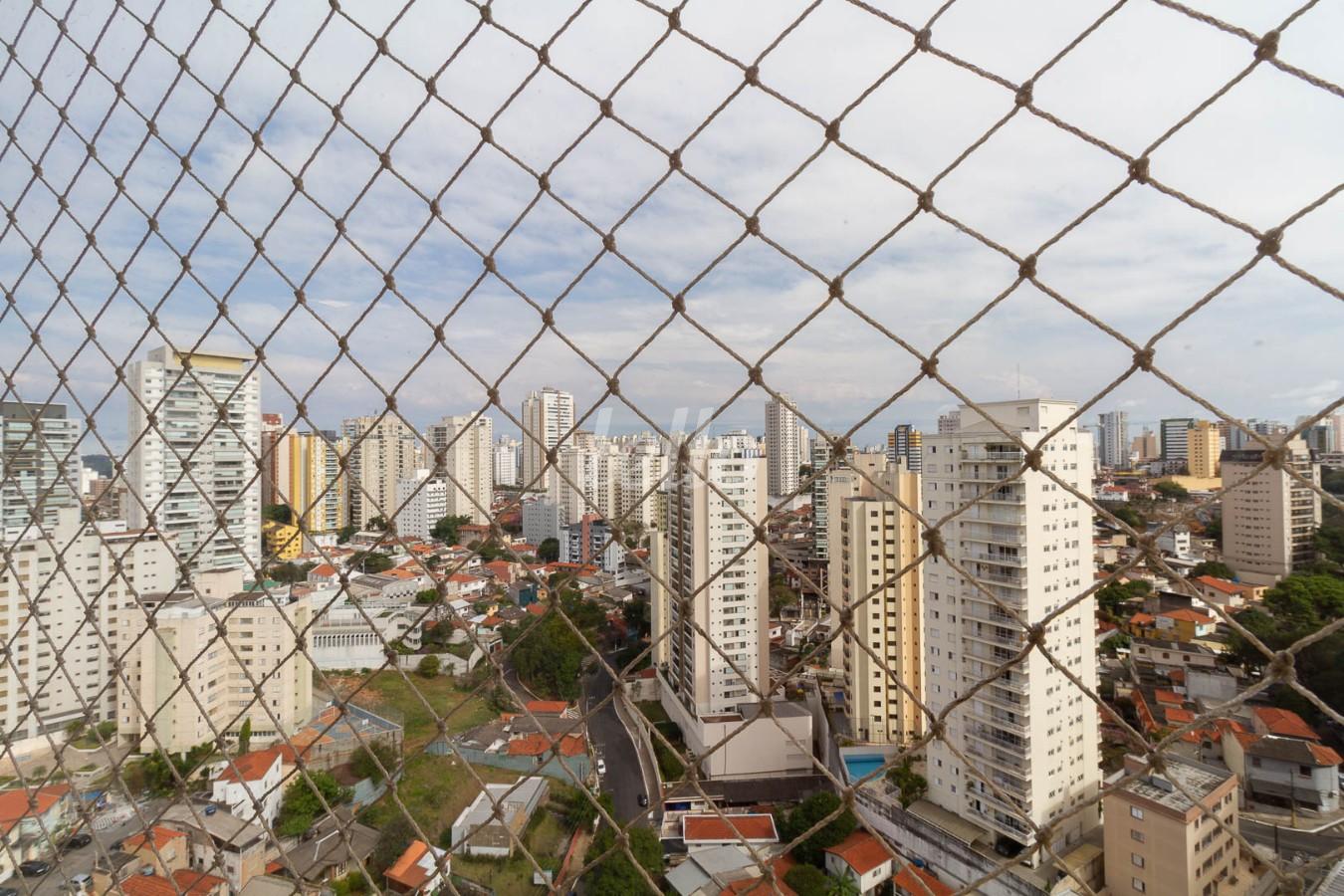 VARANDA de Apartamento para alugar, Padrão com 60 m², 2 quartos e 2 vagas em Chácara Inglesa - São Paulo