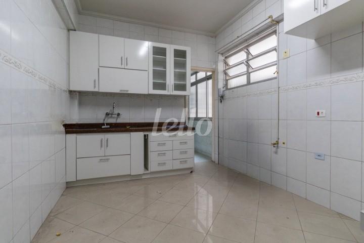 COZINHA de Apartamento para alugar, Padrão com 110 m², e em Vila Romana - São Paulo