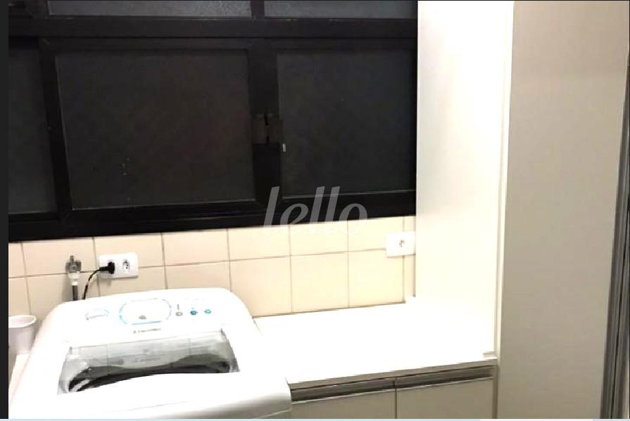 AREA DE SERVIÇO de Apartamento à venda, Padrão com 91 m², 4 quartos e 2 vagas em Vila Mariana - São Paulo