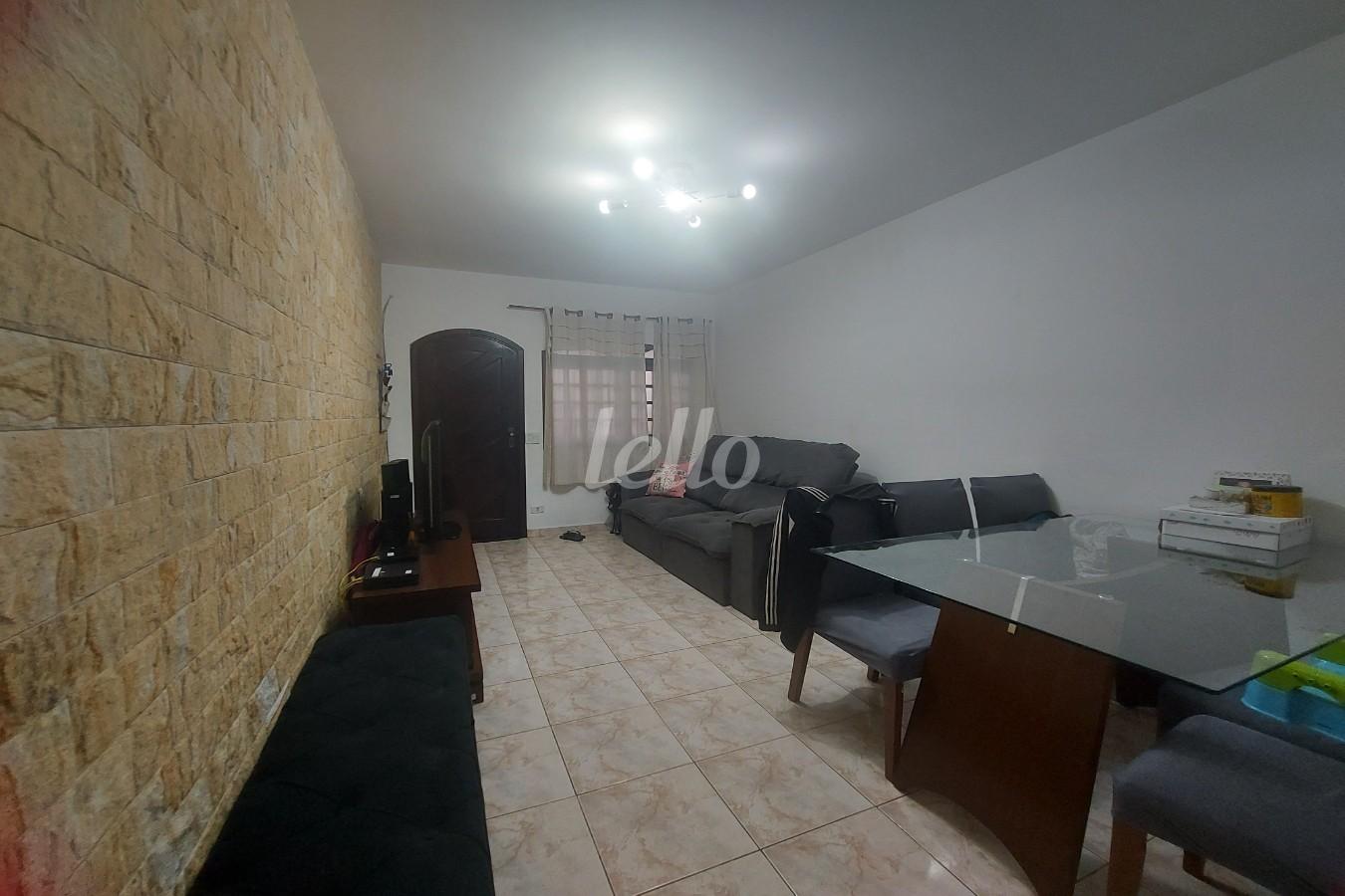 SALA de Casa à venda, sobrado com 87 m², 2 quartos e 1 vaga em Vila Romero - São Paulo