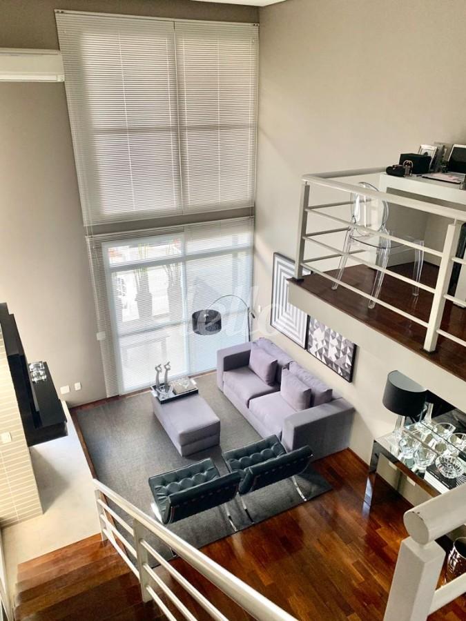 SALA de Apartamento à venda, Padrão com 90 m², 1 quarto e 2 vagas em Cerqueira César - São Paulo