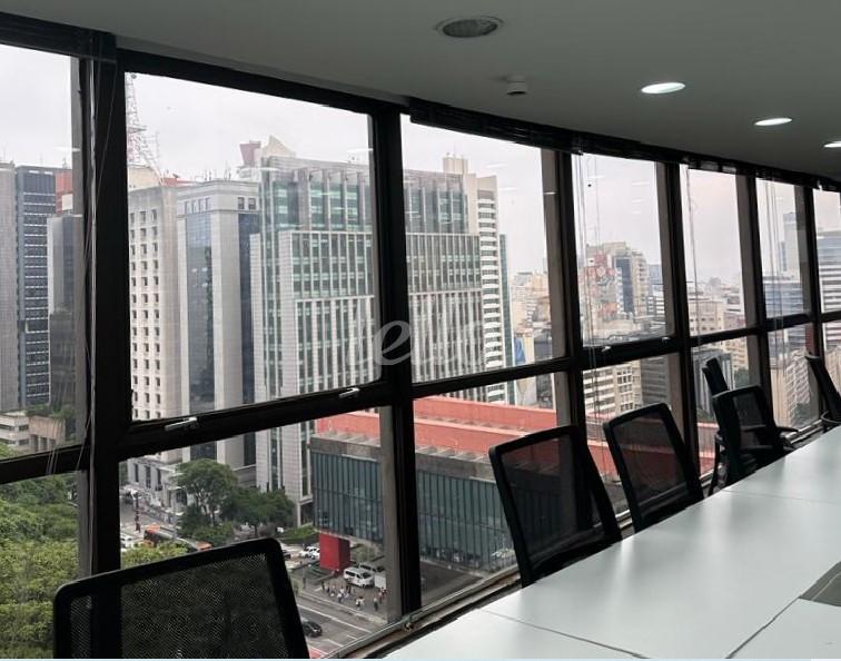 SALA de Sala / Conjunto à venda, Padrão com 164 m², e 2 vagas em Bela Vista - São Paulo