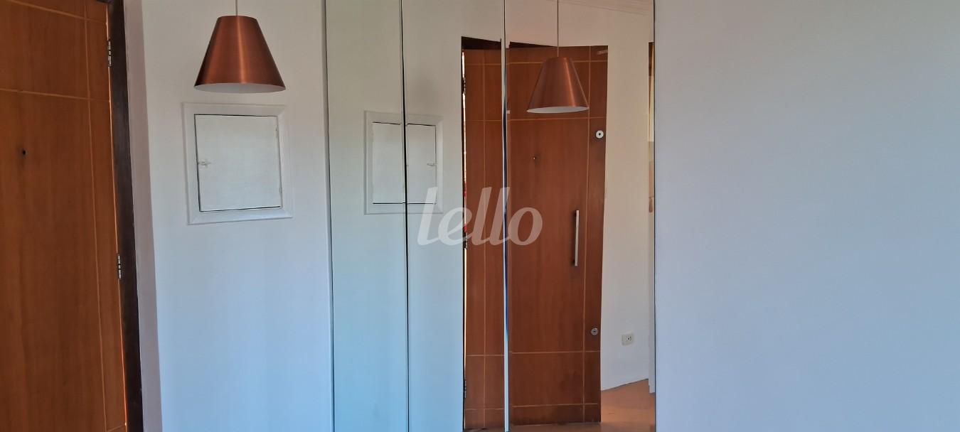 SALA de Apartamento à venda, Padrão com 49 m², 2 quartos e em Alto de Pinheiros - São Paulo