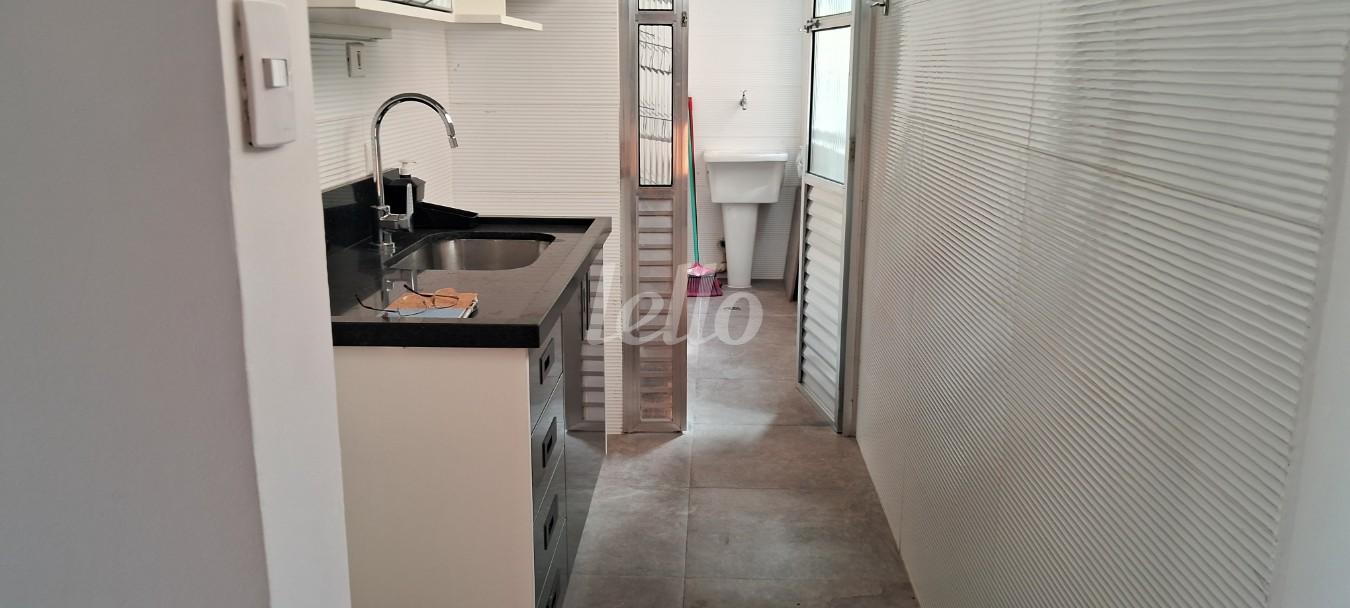 COZINHA de Apartamento à venda, Padrão com 49 m², 2 quartos e em Alto de Pinheiros - São Paulo