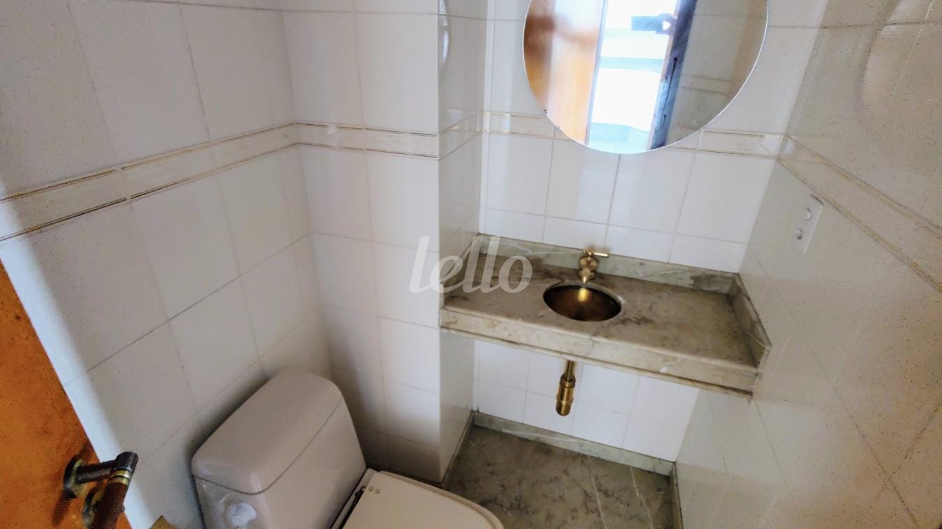 LAVABO de Apartamento à venda, Padrão com 141 m², 3 quartos e 2 vagas em Vila Bertioga - São Paulo