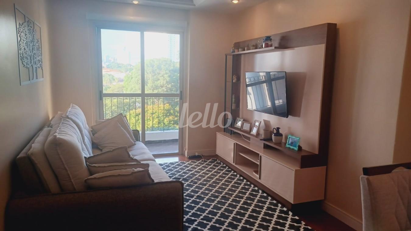 FOTO (4) de Apartamento à venda, Padrão com 74 m², 3 quartos e 1 vaga em Vila Romero - São Paulo