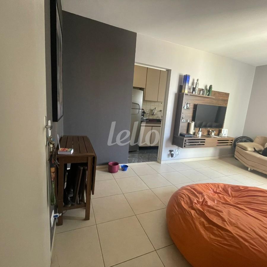 LIVING de Apartamento à venda, Padrão com 48 m², 1 quarto e 1 vaga em Vila Mariana - São Paulo