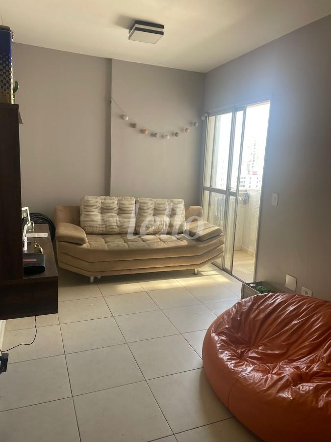 LIVING de Apartamento à venda, Padrão com 48 m², 1 quarto e 1 vaga em Vila Mariana - São Paulo