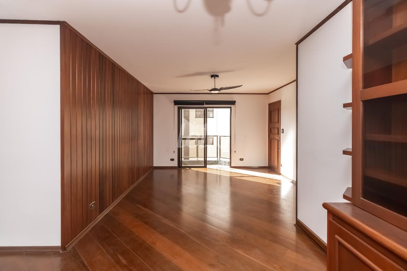 SALA de Apartamento à venda, Padrão com 128 m², 3 quartos e 2 vagas em Vila Clementino - São Paulo