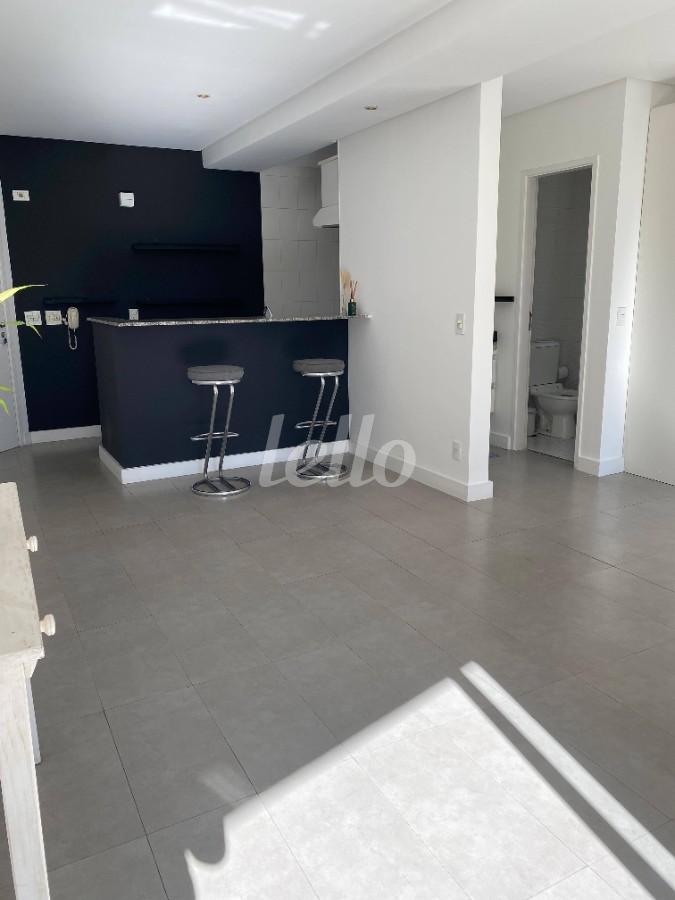 SALA de Apartamento para alugar, Padrão com 53 m², 1 quarto e 1 vaga em Vila Olímpia - São Paulo