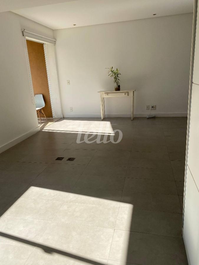 SALA de Apartamento para alugar, Padrão com 53 m², 1 quarto e 1 vaga em Vila Olímpia - São Paulo