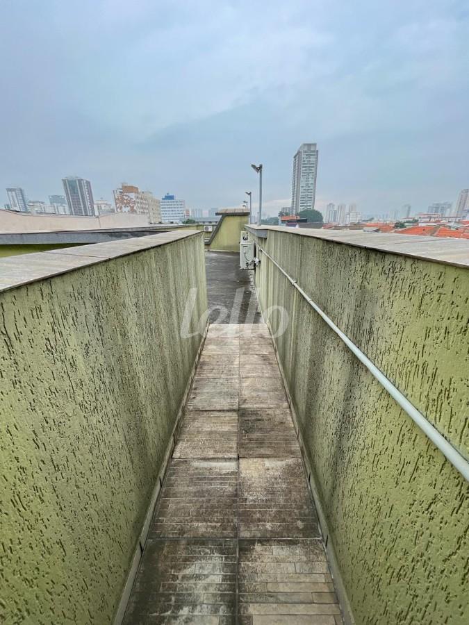 TERRAÇO de Casa à venda, sobrado com 192 m², 4 quartos e 8 vagas em Vila Gomes Cardim - São Paulo