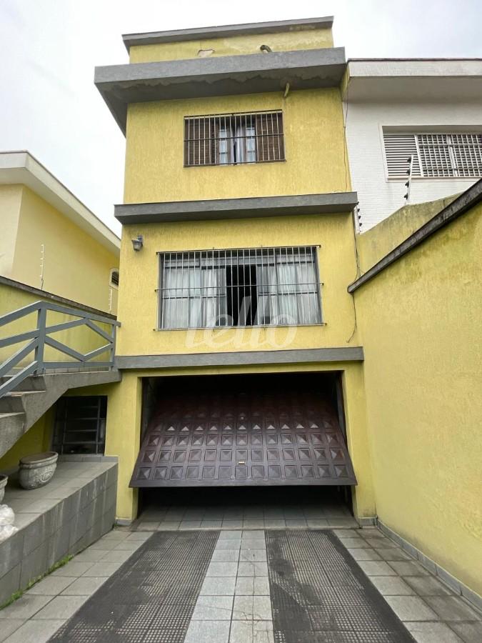 FACHADA de Casa à venda, sobrado com 192 m², 4 quartos e 8 vagas em Vila Gomes Cardim - São Paulo