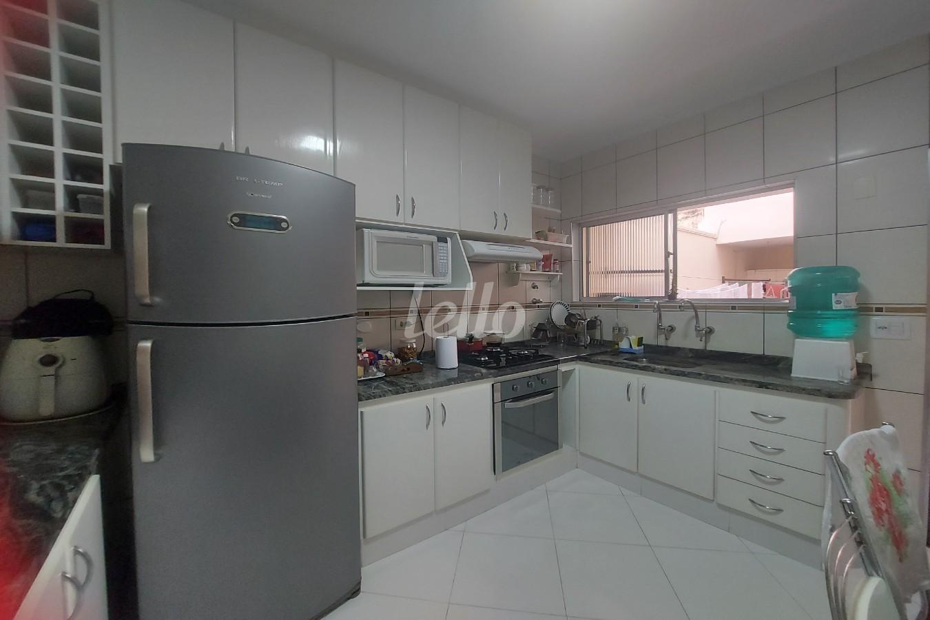 COZINHA de Casa à venda, sobrado com 94 m², 3 quartos e 1 vaga em Vila Romero - São Paulo