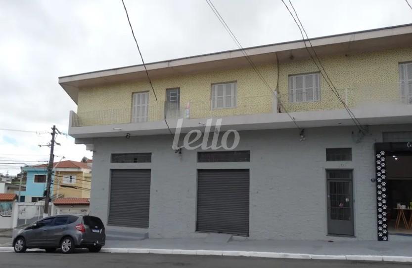 FACHADA de Salão para alugar, Padrão com 320 m², e em Vila Londrina - São Paulo