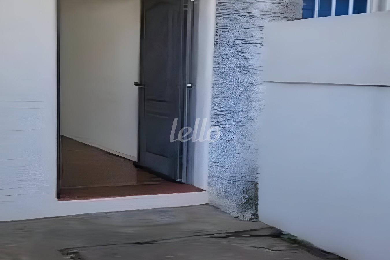 SALA de Casa para alugar, sobrado com 180 m², e 3 vagas em Vila Cordeiro - São Paulo