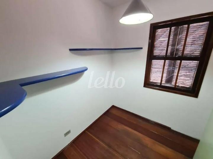 DORMITÓRIO de Casa à venda, sobrado com 165 m², 3 quartos e 2 vagas em Vila Clementino - São Paulo