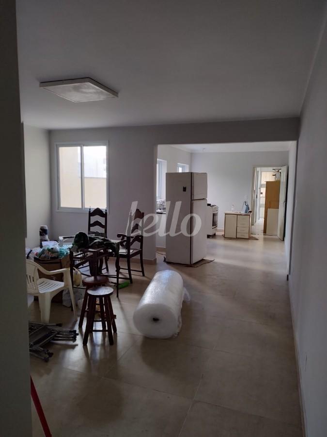 SALA de Casa à venda, sobrado com 270 m², 3 quartos e 2 vagas em Mirandopolis - São Paulo