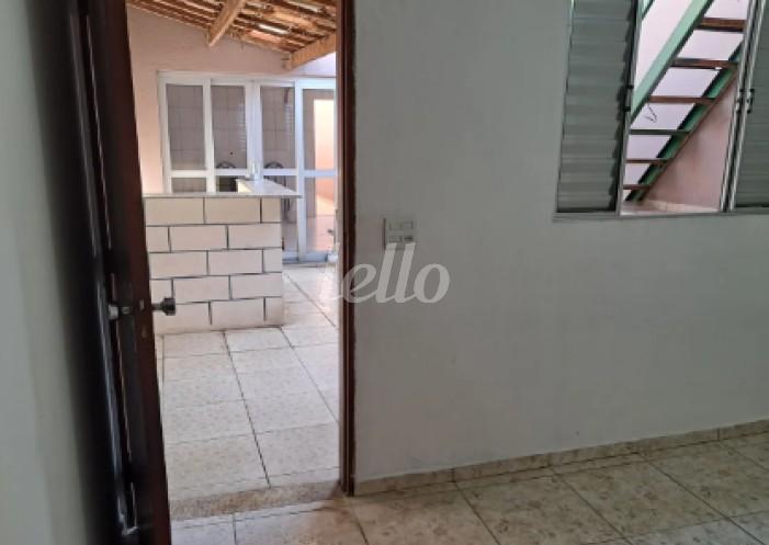 SALA de Casa para alugar, sobrado com 180 m², 3 quartos e 2 vagas em Vila Loureiro - Jundiaí