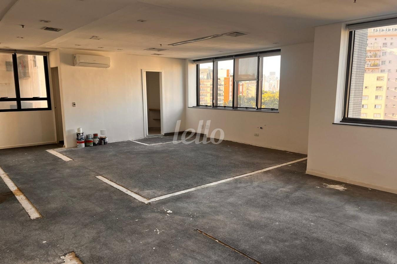 SALA de Sala / Conjunto para alugar, Padrão com 68 m², e 2 vagas em Jardim Paulista - São Paulo