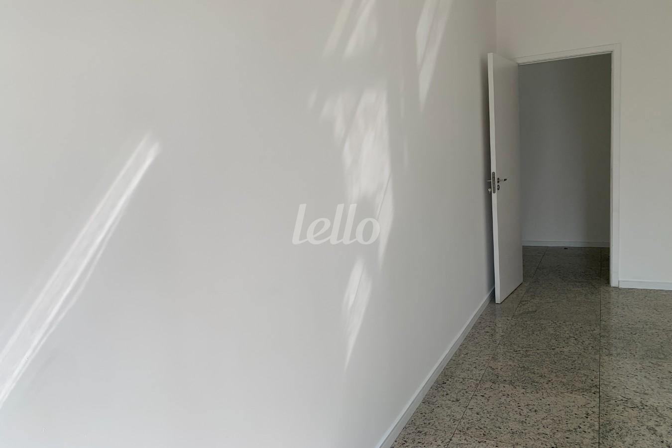 SALA de Sala / Conjunto à venda, Padrão com 42 m², e 1 vaga em Cidade Monções - São Paulo