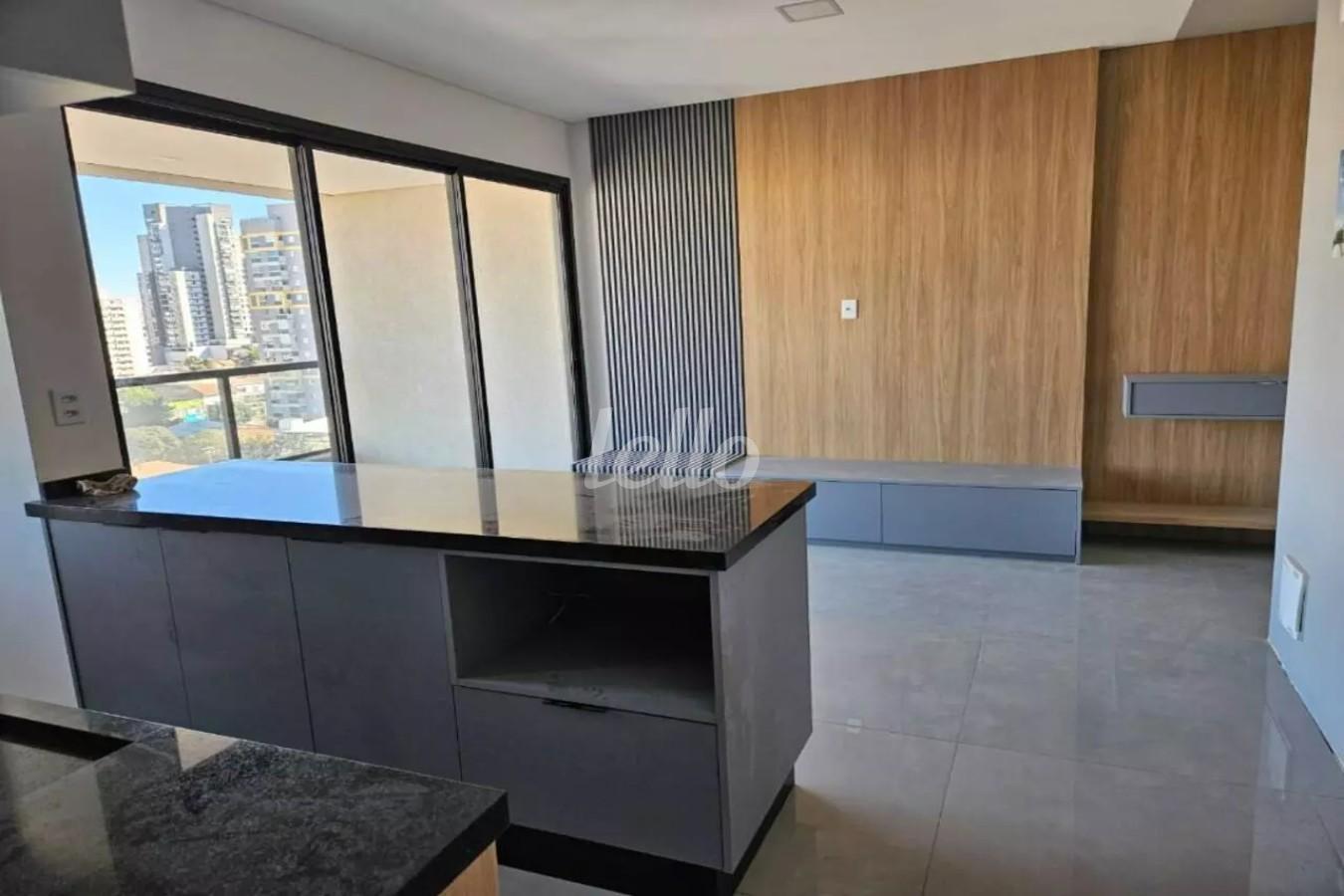 LIVING de Apartamento à venda, Padrão com 61 m², 2 quartos e 2 vagas em Ipiranga - São Paulo