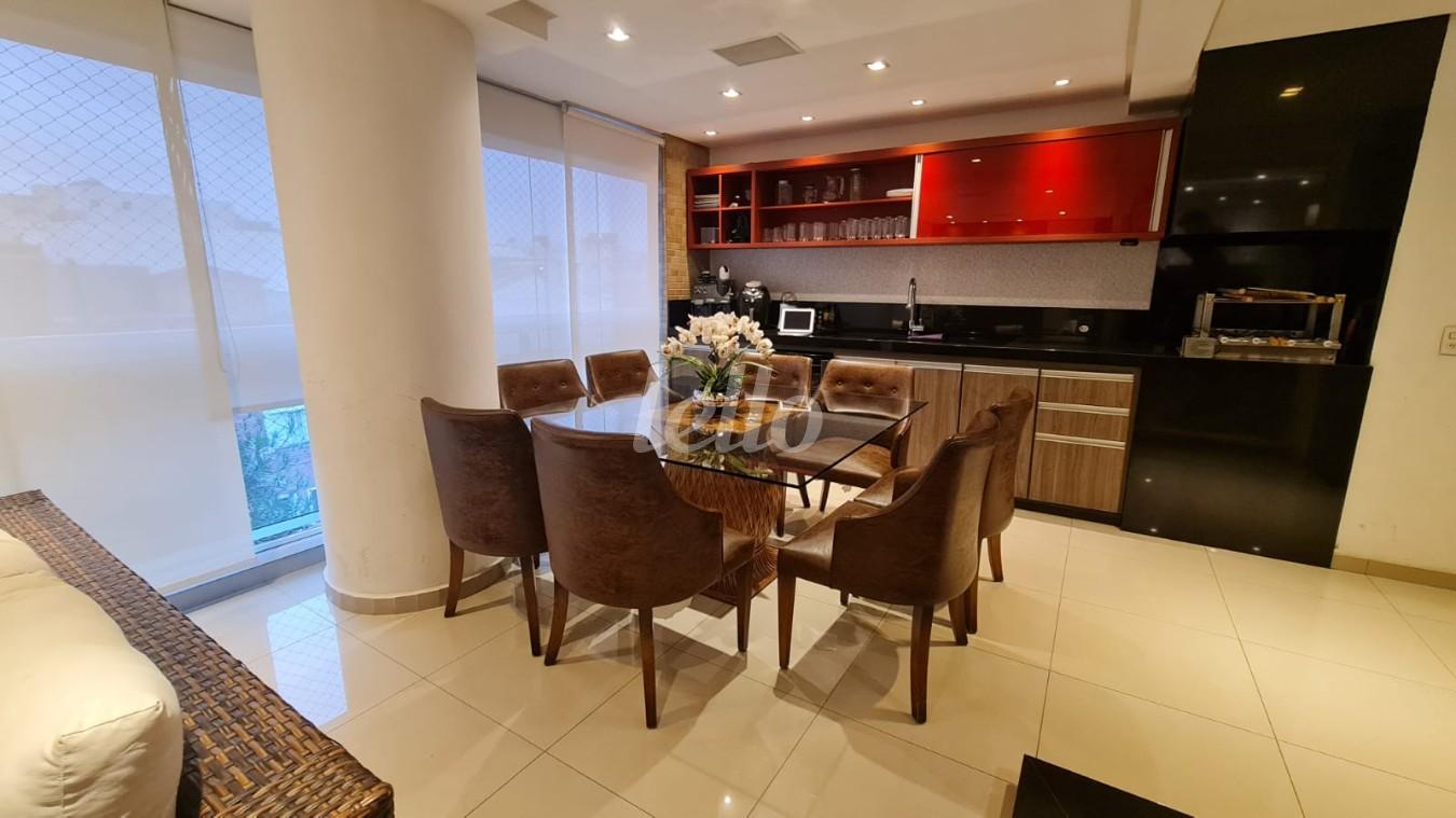 VARANDA GOURMET de Apartamento à venda, Padrão com 174 m², 3 quartos e 3 vagas em Ch Santo Antônio (ZL) - São Paulo