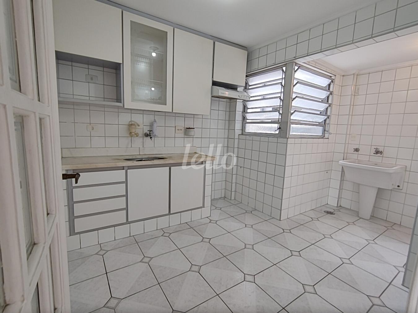 4-COZINHA-002.JPG de Apartamento para alugar, Padrão com 80 m², 3 quartos e 1 vaga em Ipiranga - São Paulo