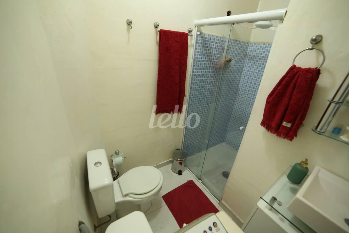 BANHEIRO SERVIÇO de Apartamento à venda, Padrão com 35 m², 1 quarto e em Bela Vista - São Paulo