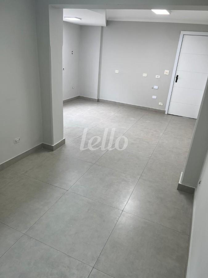 SALA de Casa para alugar, sobrado com 120 m², 1 quarto e 2 vagas em Campo Belo - São Paulo